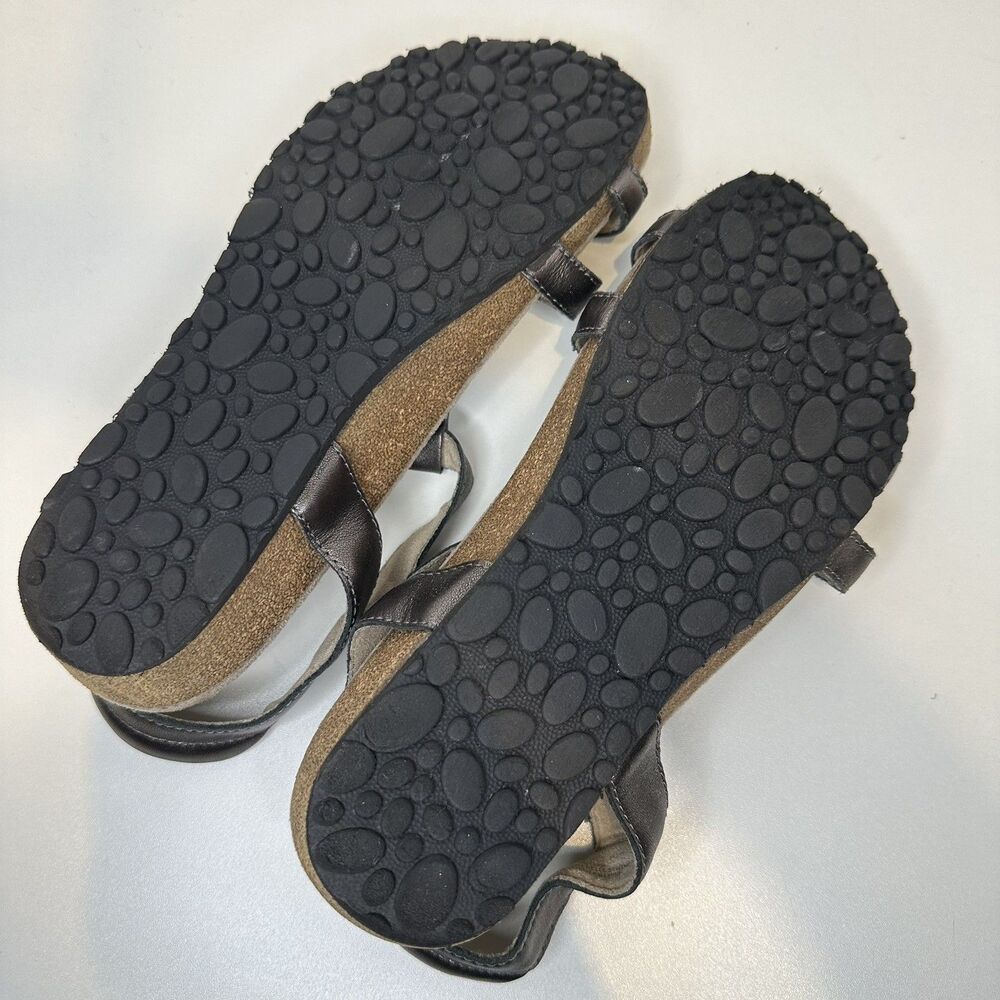 Taos Sandals Trophy Pewter Gray Leather Cork studded Women's 7 Comfort Walking - Picture 9 of 9
